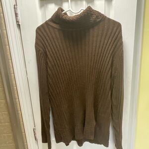 Modern Soul Brown Long Sleeve Turtleneck Size L